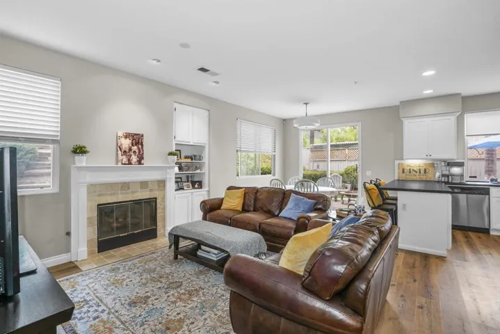 891 Via Allegra, Vista, California 92081