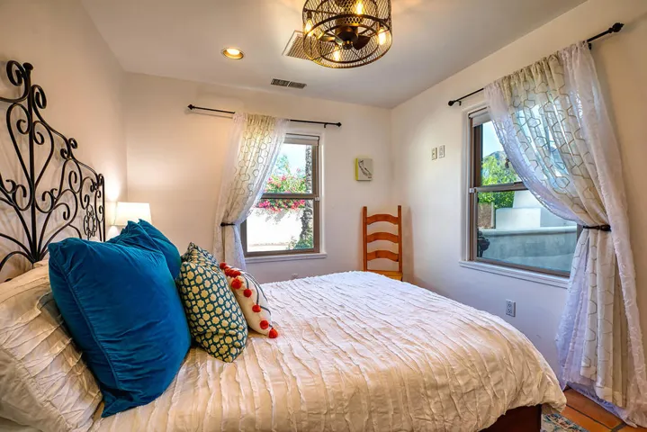 Bedroom102L