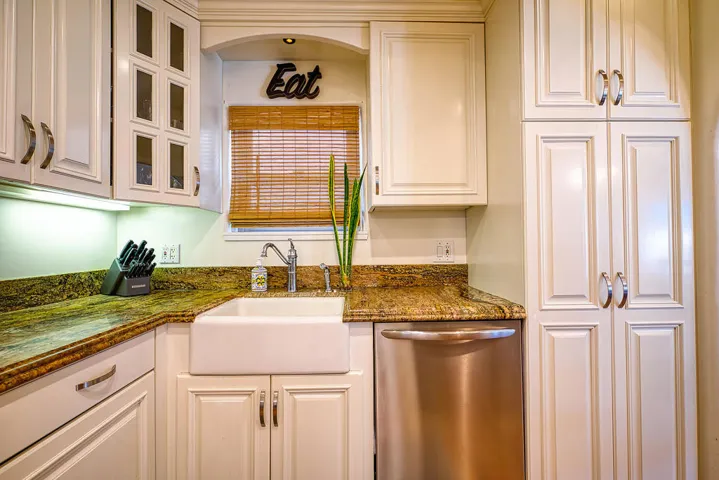 Kitchen102L