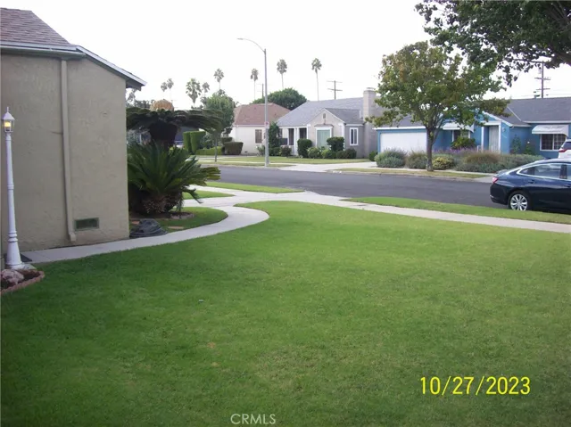 FRONT YARD