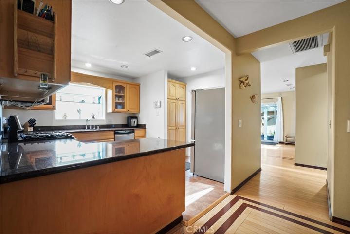 Pantry closet & easy access to all rooms