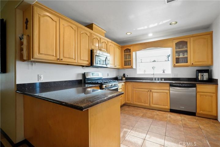 Lots of countertop space & room for all the family cooks
