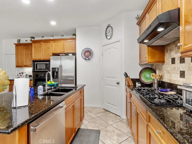 30272 Tattersail Way, Menifee, California 92584