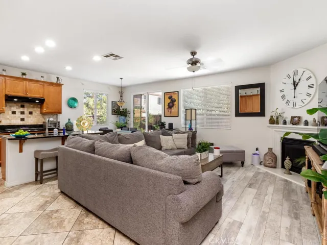 Family/Kitchen Combo