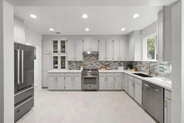 324 N Fremont Street, San Mateo, California 94401