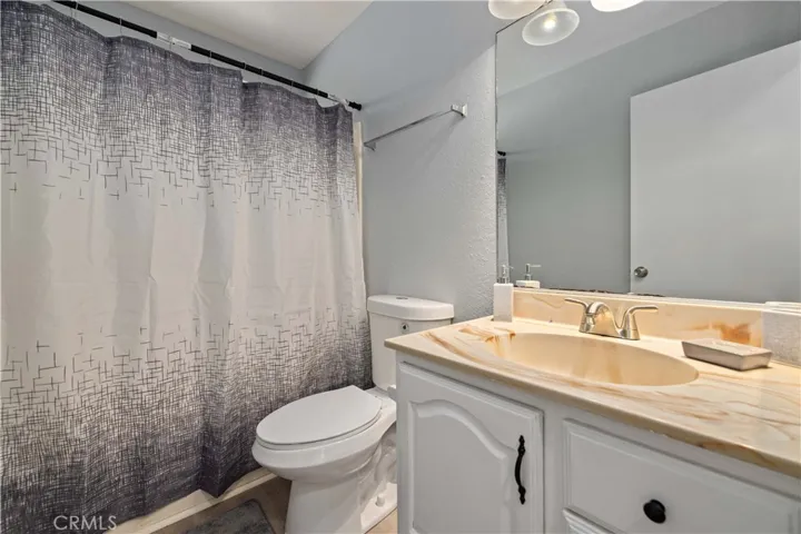 40190 178th Street E, Lake Los Angeles, California 93591