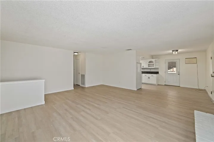 40190 178th Street E, Lake Los Angeles, California 93591