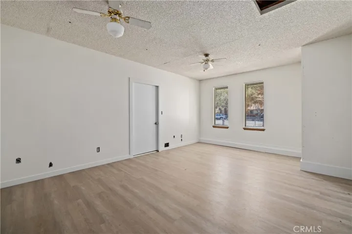 40190 178th Street E, Lake Los Angeles, California 93591