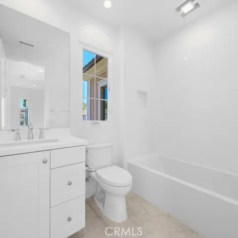226 Fiore, Irvine, California 92602