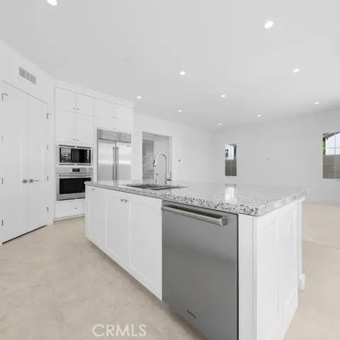 226 Fiore, Irvine, California 92602