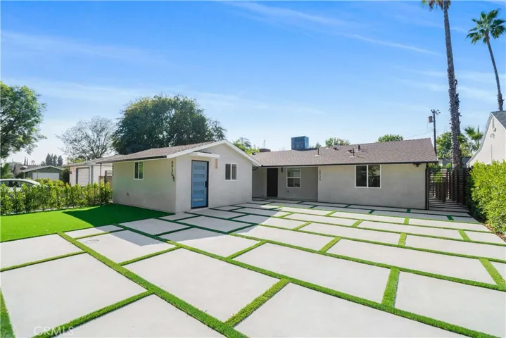 Front Yard & Driveway