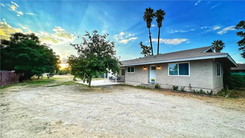 26525 Yale Street, Hemet, California 92544