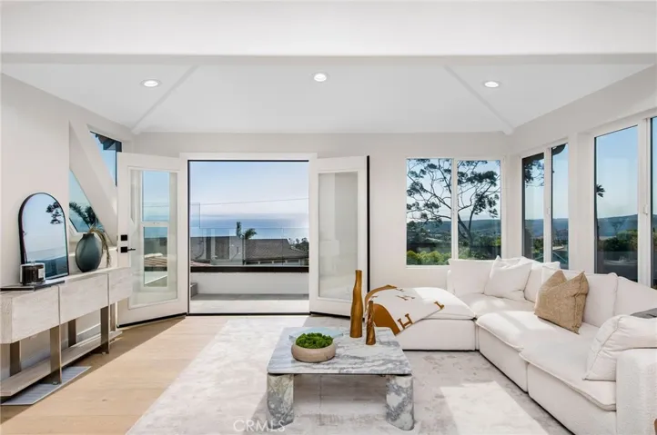2850 Zell Drive, Laguna Beach, California 92651