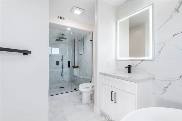 2850 Zell Drive, Laguna Beach, California 92651