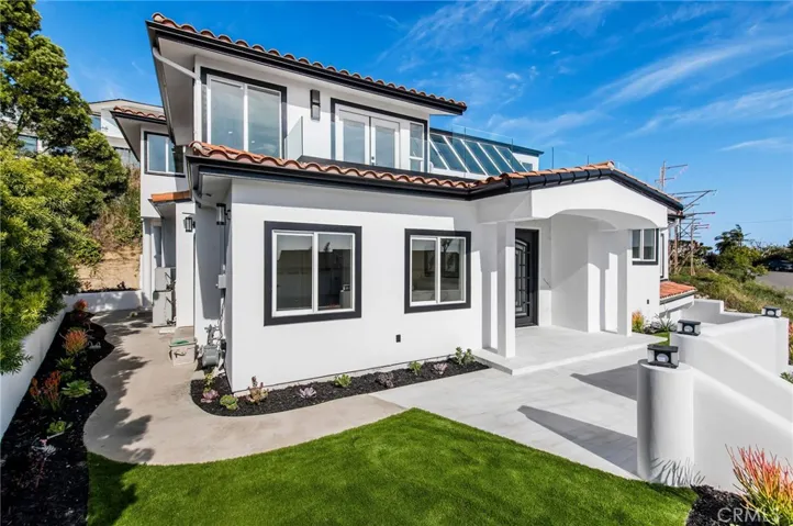 A large floorplan that extends approximately 3,986 square feet is exceptionally rare in this neighborhood.