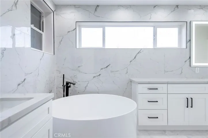 2850 Zell Drive, Laguna Beach, California 92651