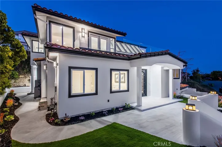2850 Zell Drive, Laguna Beach, California 92651