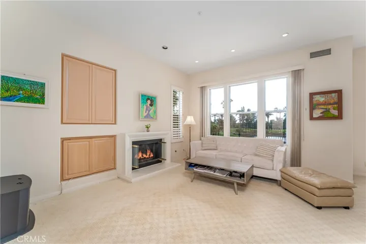 2448 Aquasanta, Tustin, California 92782