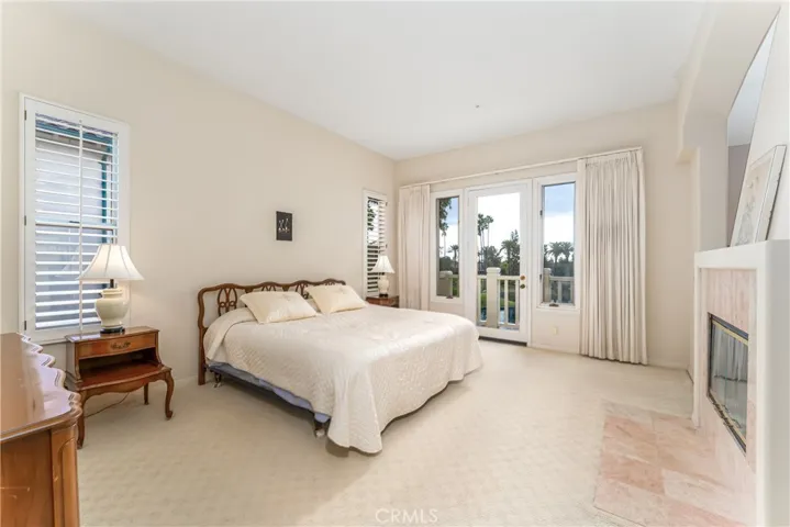 2448 Aquasanta, Tustin, California 92782