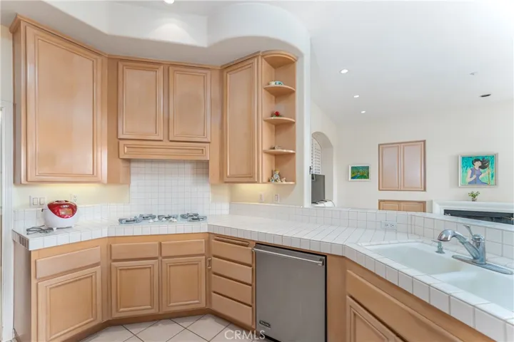 2448 Aquasanta, Tustin, California 92782