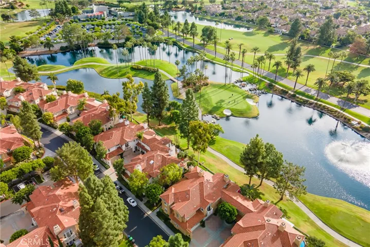 2448 Aquasanta, Tustin, California 92782