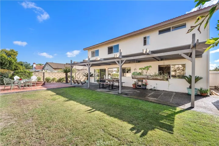 11301 Primrose Avenue, Fountain Valley, California 92708