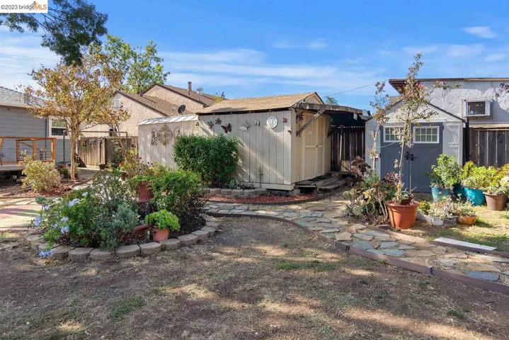 26 Lorraine Ave, Pittsburg, California 94565