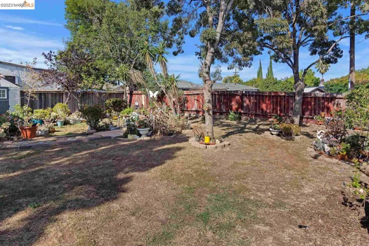 26 Lorraine Ave, Pittsburg, California 94565