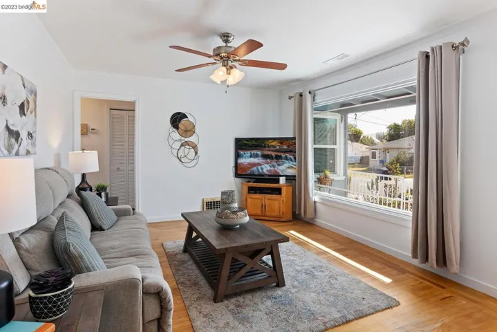 26 Lorraine Ave, Pittsburg, California 94565
