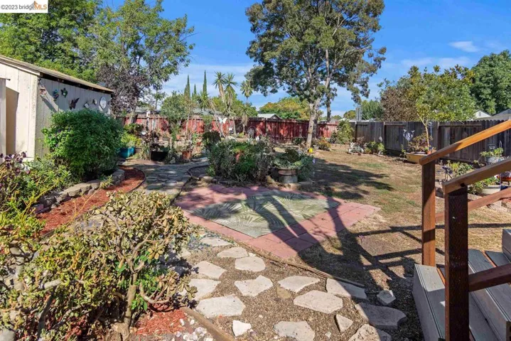 26 Lorraine Ave, Pittsburg, California 94565