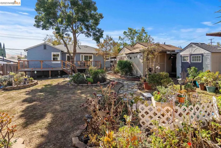 26 Lorraine Ave, Pittsburg, California 94565