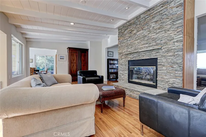 15200 Rayneta Drive, Sherman Oaks, California 91403