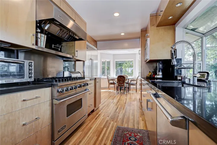15200 Rayneta Drive, Sherman Oaks, California 91403