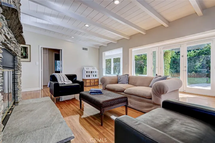 15200 Rayneta Drive, Sherman Oaks, California 91403