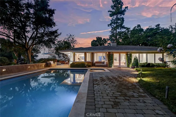 15200 Rayneta Drive, Sherman Oaks, California 91403