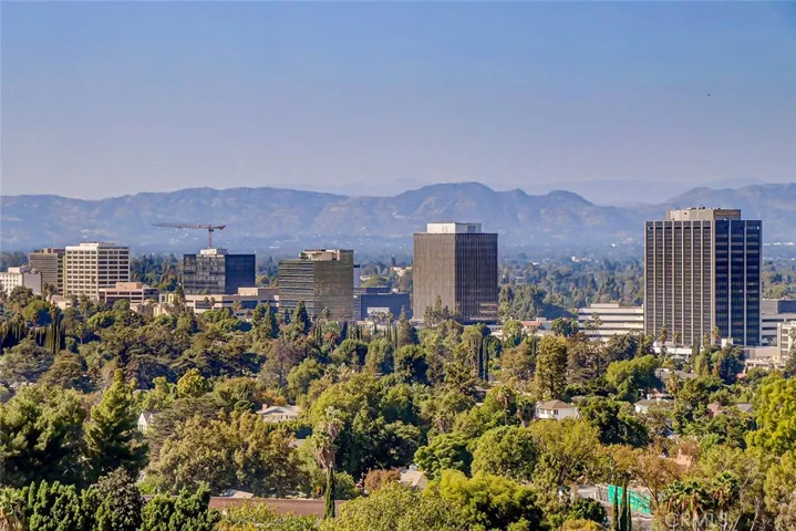 15200 Rayneta Drive, Sherman Oaks, California 91403