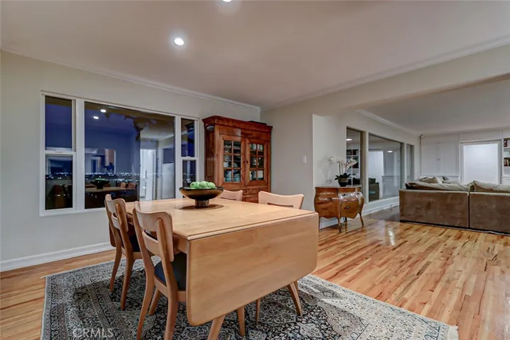 15200 Rayneta Drive, Sherman Oaks, California 91403