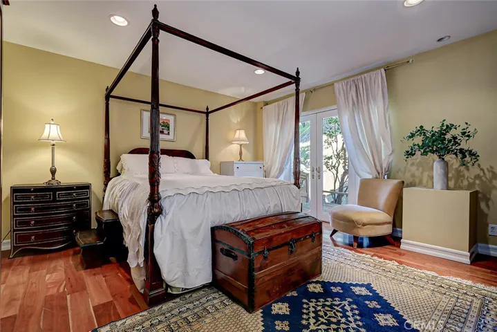 15200 Rayneta Drive, Sherman Oaks, California 91403
