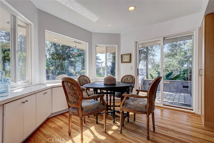 15200 Rayneta Drive, Sherman Oaks, California 91403