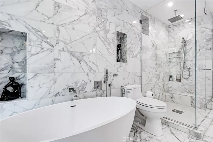 15200 Rayneta Drive, Sherman Oaks, California 91403