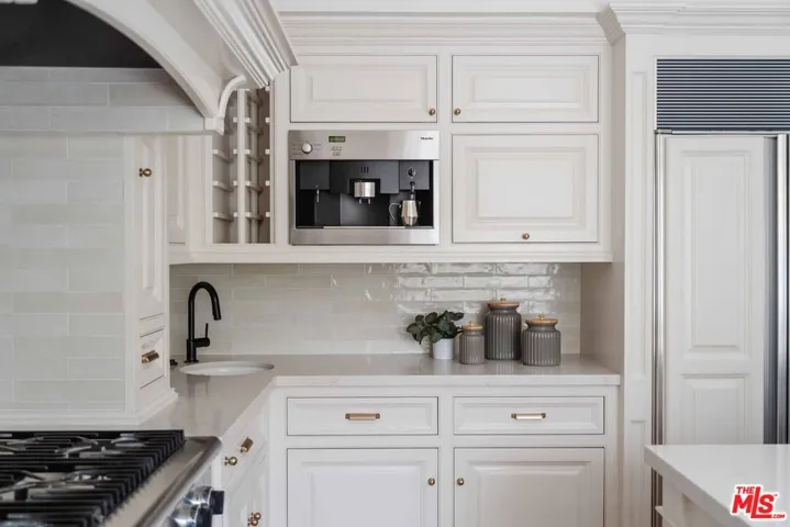 841 Muskingum Avenue, Pacific Palisades, California 90272