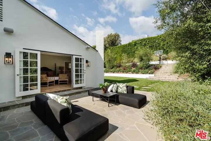 841 Muskingum Avenue, Pacific Palisades, California 90272