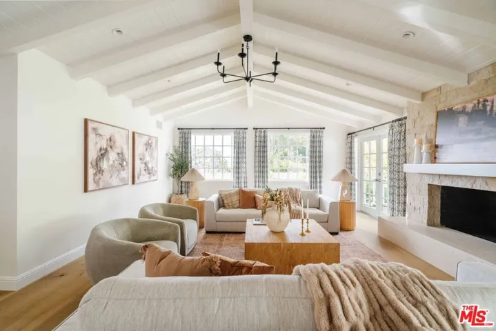 841 Muskingum Avenue, Pacific Palisades, California 90272