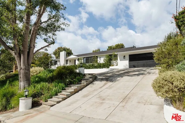 841 Muskingum Avenue, Pacific Palisades, California 90272