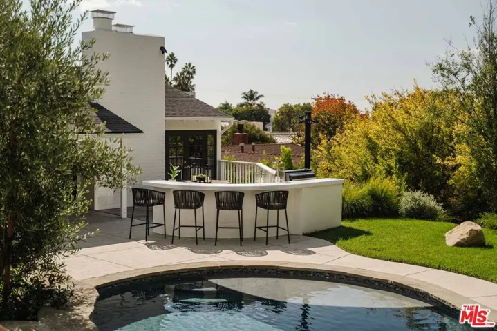 841 Muskingum Avenue, Pacific Palisades, California 90272