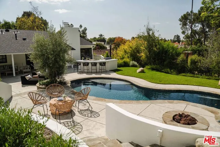 841 Muskingum Avenue, Pacific Palisades, California 90272