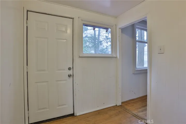 910 Fern Drive, Crestline, California 92325