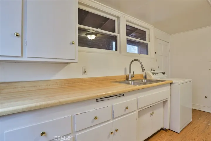 910 Fern Drive, Crestline, California 92325