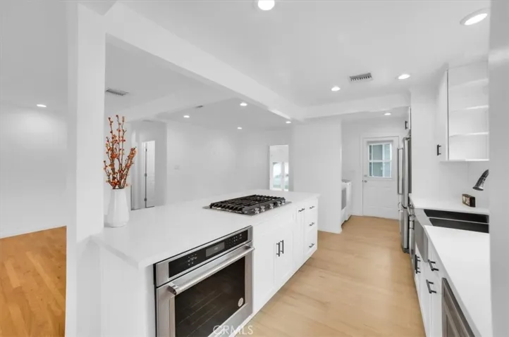 17238 Archwood Street, Lake Balboa, California 91406