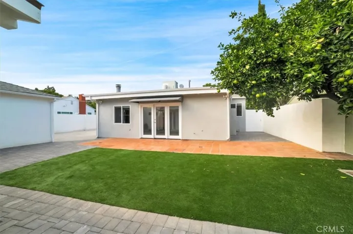 17238 Archwood Street, Lake Balboa, California 91406